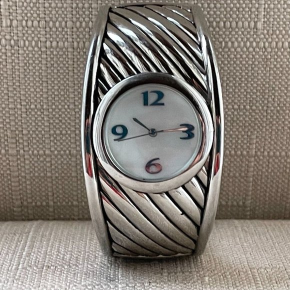 FMD Women Wristwatch Bangle Cuff Band Silver Tone Quartz Analog Watch - Picture 1 of 9